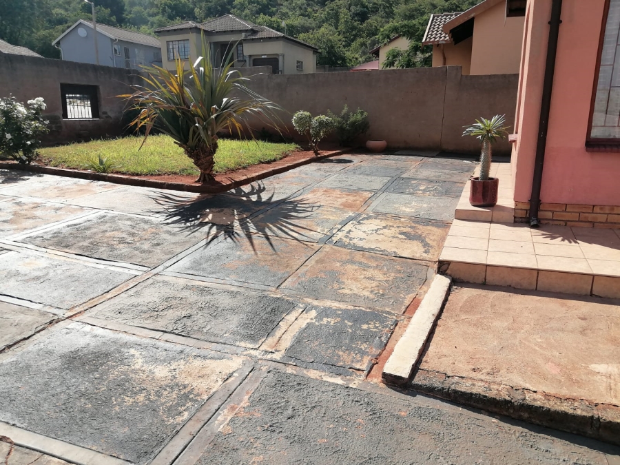 3 Bedroom Property for Sale in Tlhabane West North West